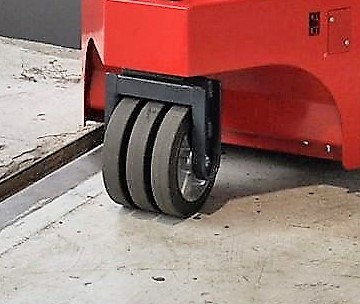 Tracteur-pousseur-electrique-Multi-Mover-XXL-Nedtrain-2